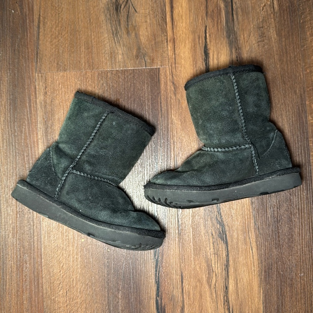 UGG Black Toddler Girls Boots Size 9
